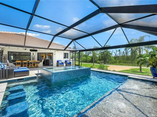 999 East Valley DR, BONITA SPRINGS, FL 34134