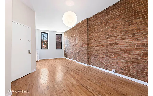 Rented by Douglas Elliman | media 22