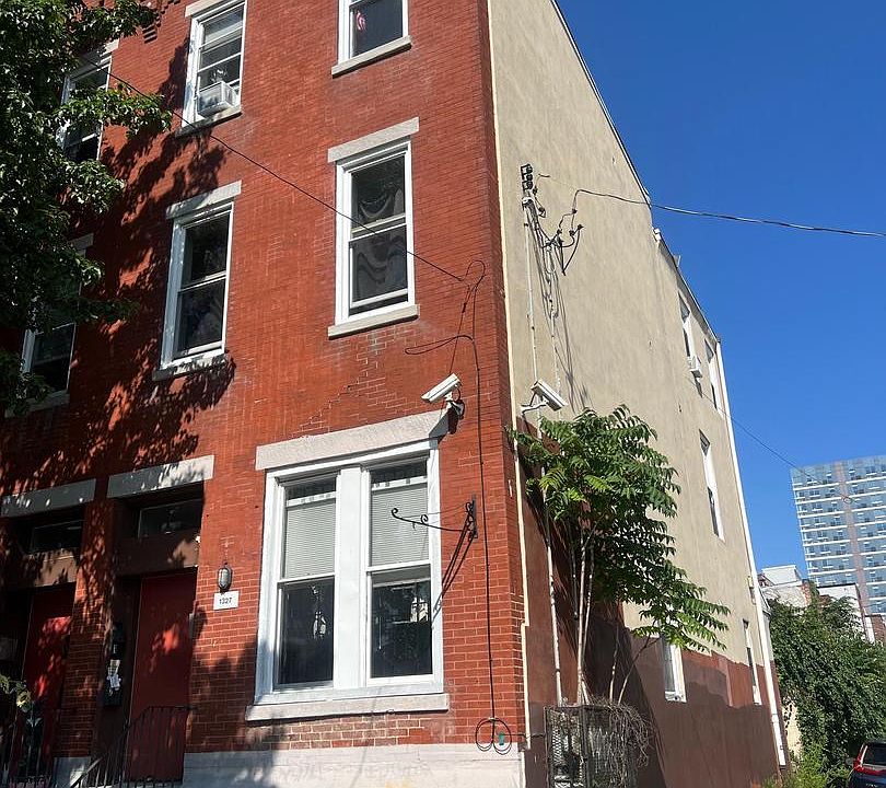 1st image of 1327 N 16th St