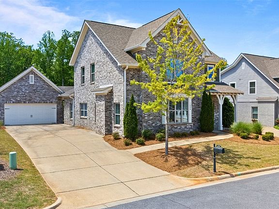 2nd image of 1599 Jemison Pl