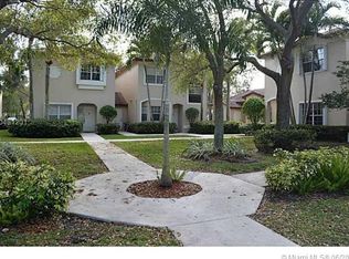 16031 Emerald Cove Rd, Fort Lauderdale, FL 33331