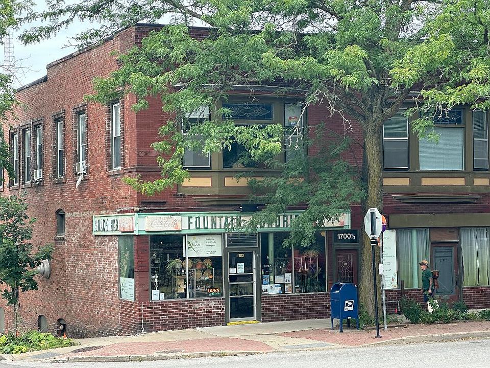 WOODLAND SUNDRIES
S,W, Corner of 18th, & Pleasant Street.