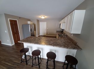 231 Legion Field Rd APT 102, Marshall, MN 56258