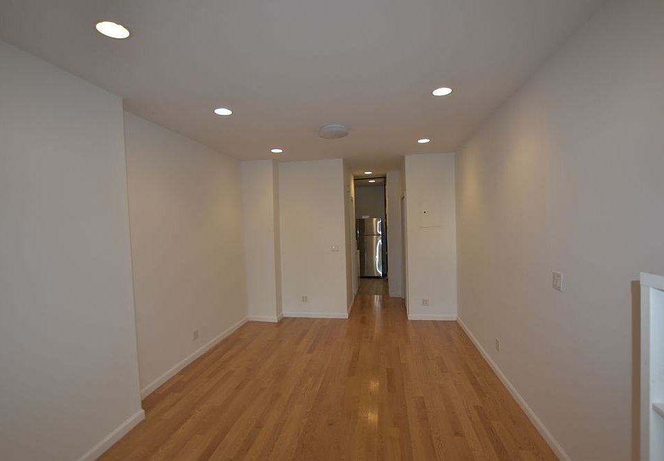 1st image of 31 Catherine St APT 2B