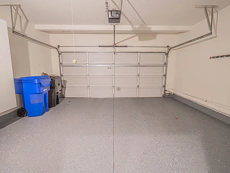 25712 Holiday Cir #D — Photo 18