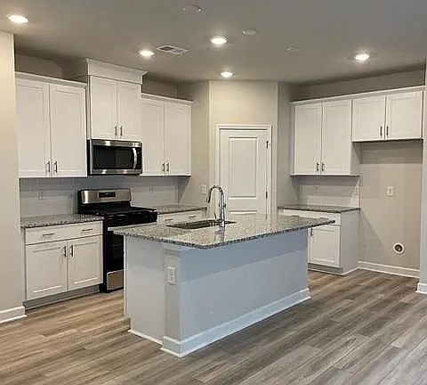5th image of 619 Cypress Preserve Cir
