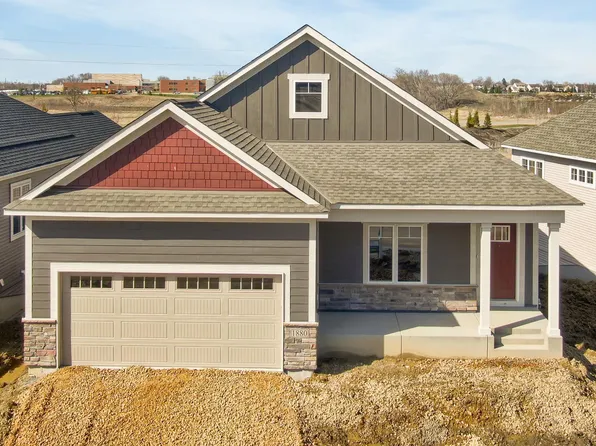 1880 Oakpointe Dr, Waconia, MN 55387