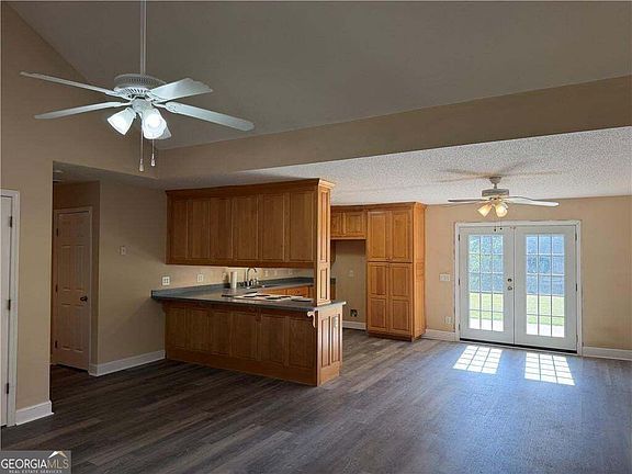 2nd image of 3026 Fork Rd