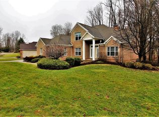 2031 Bent Creek Trl, Cuyahoga Falls, OH 44223