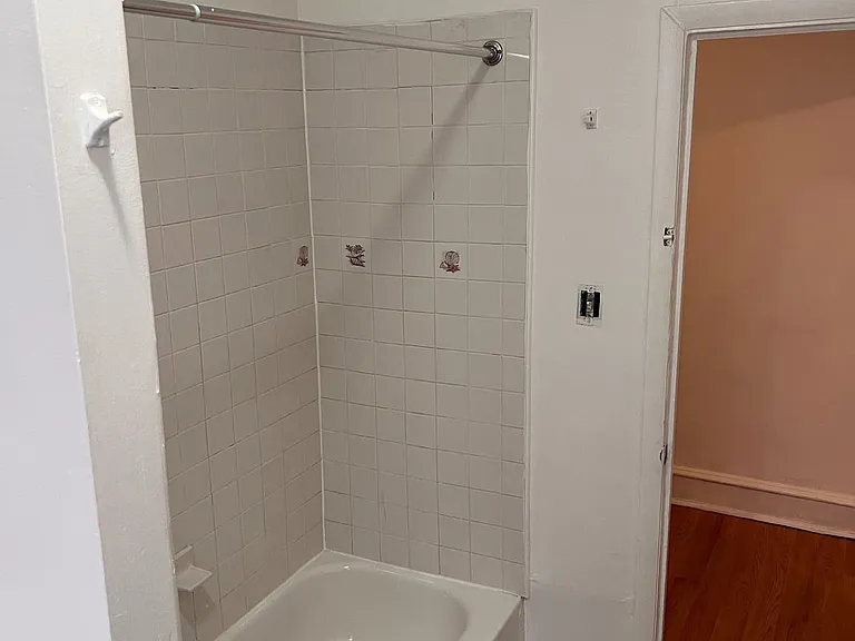 1208 Carl Miller Blvd — Photo 10