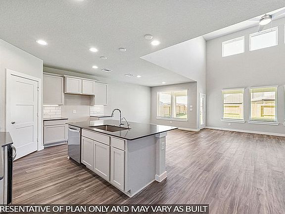 5th image of 22502 Petrizzi Ln
