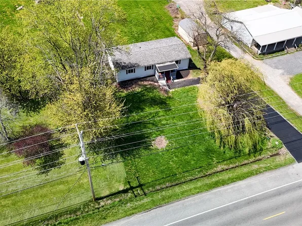 3626 Orangeport Rd, Gasport, NY 14067