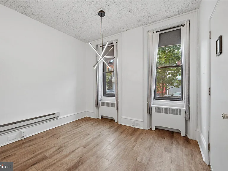 3153 Richmond St #1 — Photo 3
