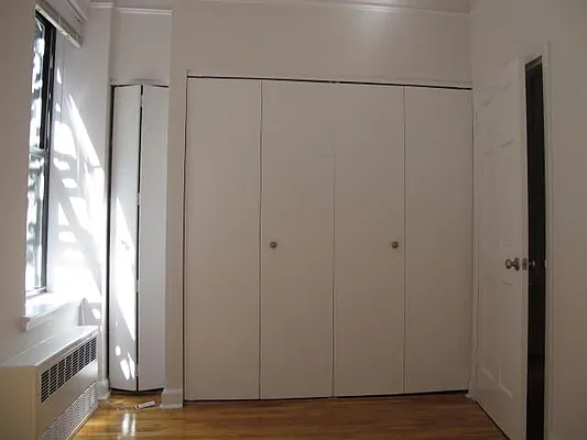 Rented by Metropolis Real Estate of Manhattan | media 34