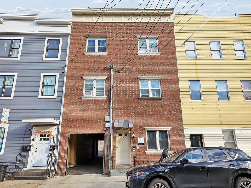 1st image of 76 Hutton St #5