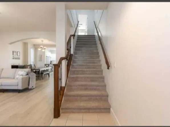 24350 101a Ave, Maple Ridge, BC V2W 0A7
