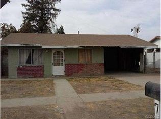711 S R St, Tulare, CA 93274