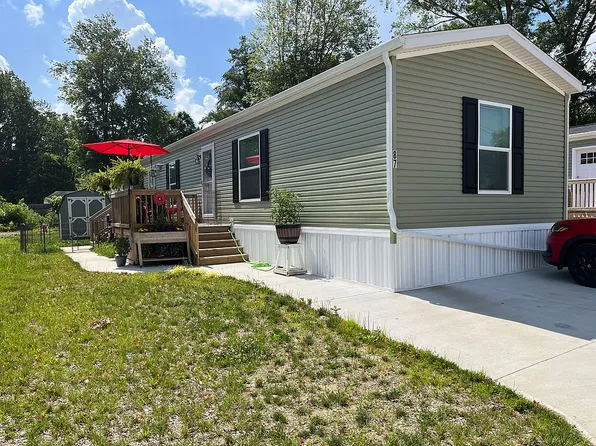 87 Park Ave, Loveland, OH 45140