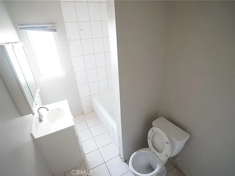 1336 Elm St #2 — Photo 24