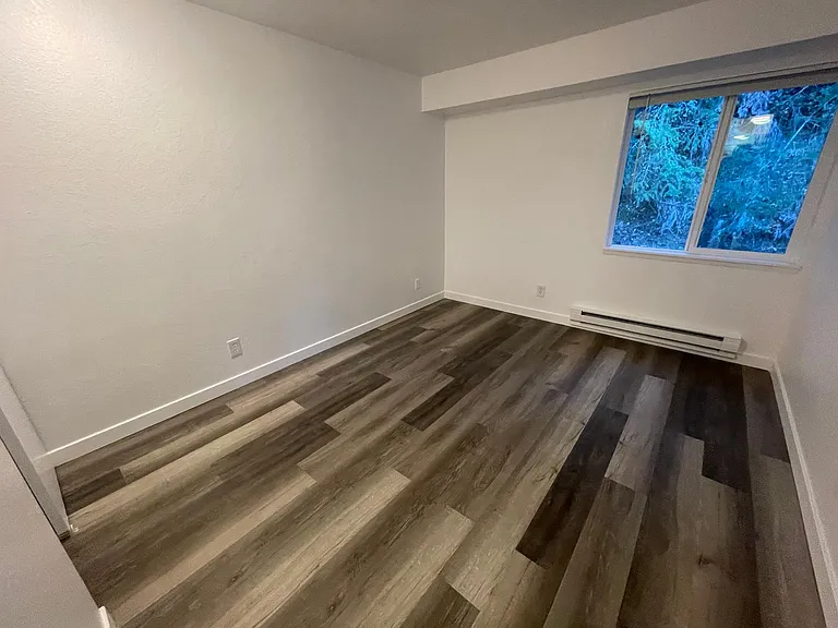 2nd bedroom upper level