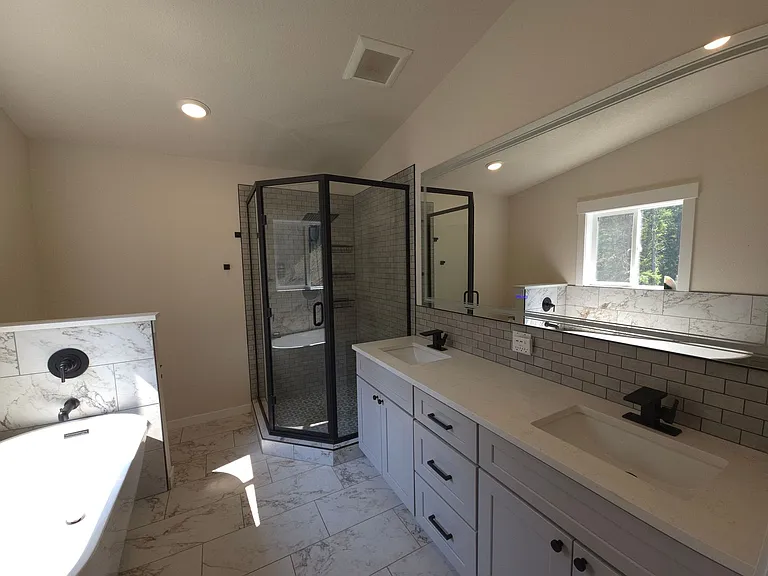 3835 Pinecreek Rd — Photo 13