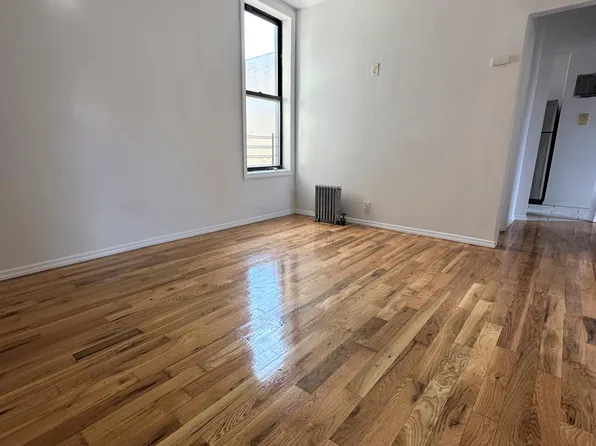 (undisclosed Address), Bronx, NY 10456