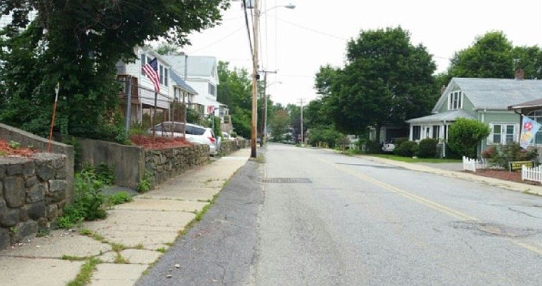 2nd image of 203 Broad St
