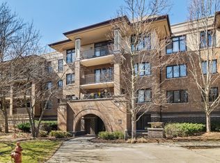 9200 E Prairie Rd APT 209, Evanston, IL