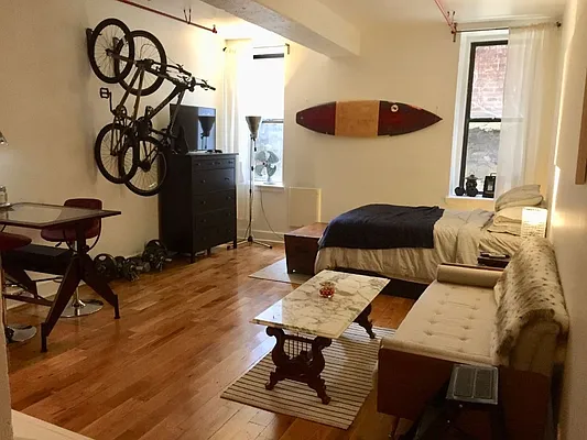 Rented by Dream Space Realty | media 8