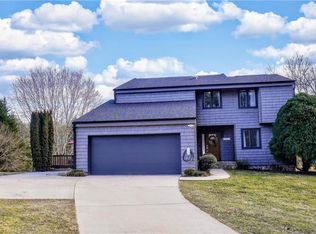 6106 Pintail Ct, Oak Ridge, NC 27310