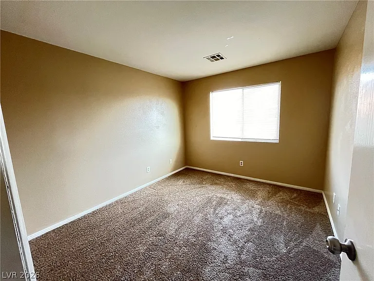 5420 Pipers Meadow Ct — Photo 9