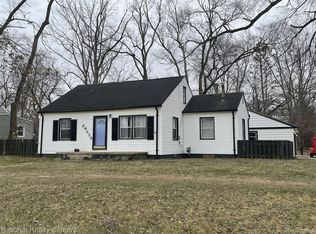 29535 S Joy Rd, Westland, MI 48185