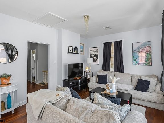 2nd image of 200 Joralemon St Floor 2
