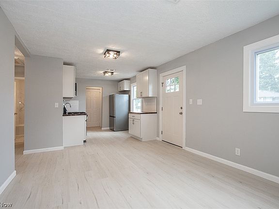 3rd image of 12215 Guardian Blvd