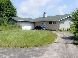 16814 Green Rd, Harvard, IL 60033