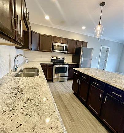 4th image of 119 Cornerstone St #10836355