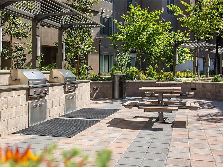 Venue Apartments — Photo 24