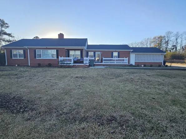 1509 N Norwood Street, Wallace, NC 28466