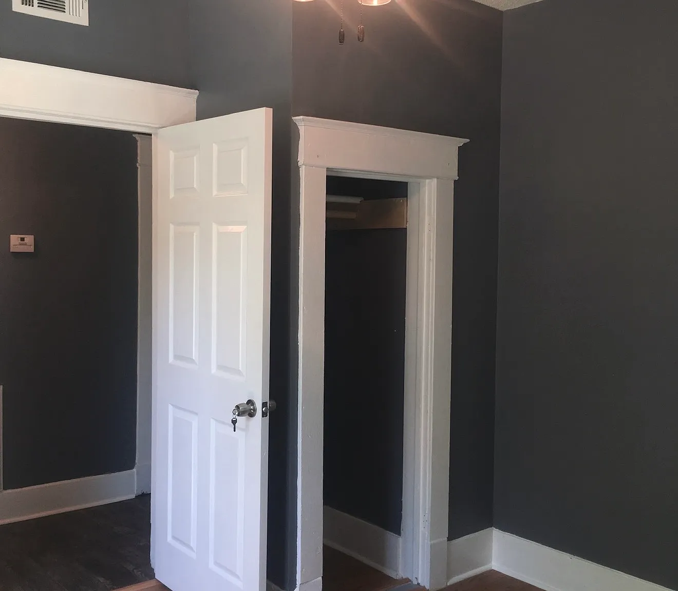 3 bed, 1241 sqft, $2,250 — Photo 3