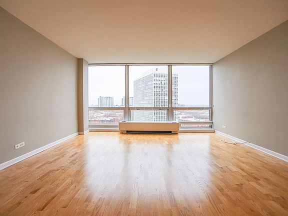 5th image of 2400 N Lakeview Ave APT 1407