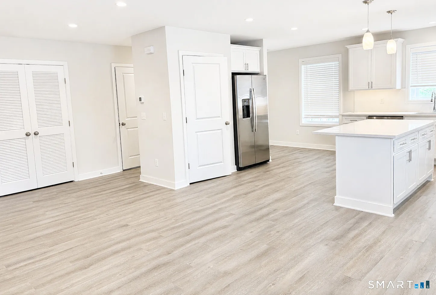 2 bed, 1.5 bath, 1050 sqft, $2,800 — Photo 2