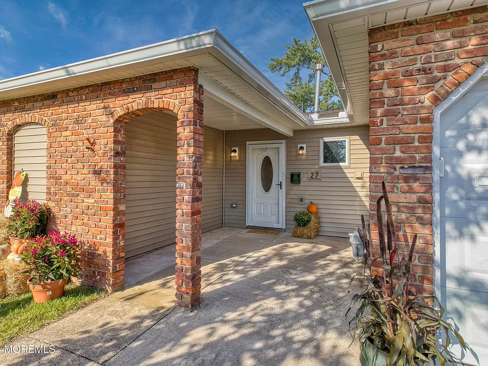 27 Rossetti Ct