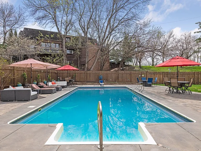 6117 Wilryan Ave — Photo 25
