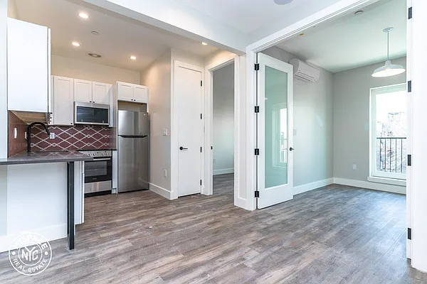 Rented by MySpaceNYC | media 14