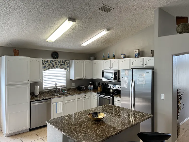 8081 Roaring Creek Ct — Photo 7