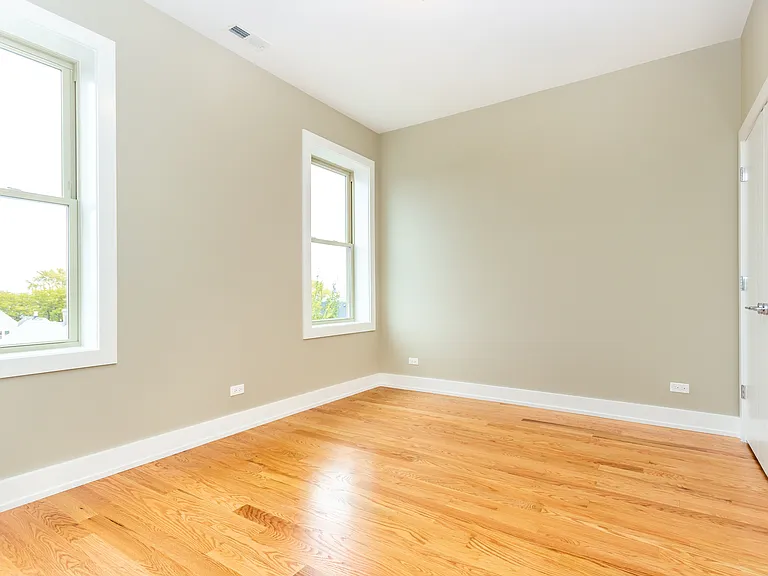 3459 W Belmont Ave #4F — Photo 14