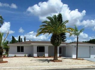 5851 Elena Dr, Holiday, FL 34690