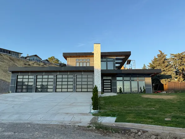 422 N Castor Ln E, Salt Lake City, UT 84103