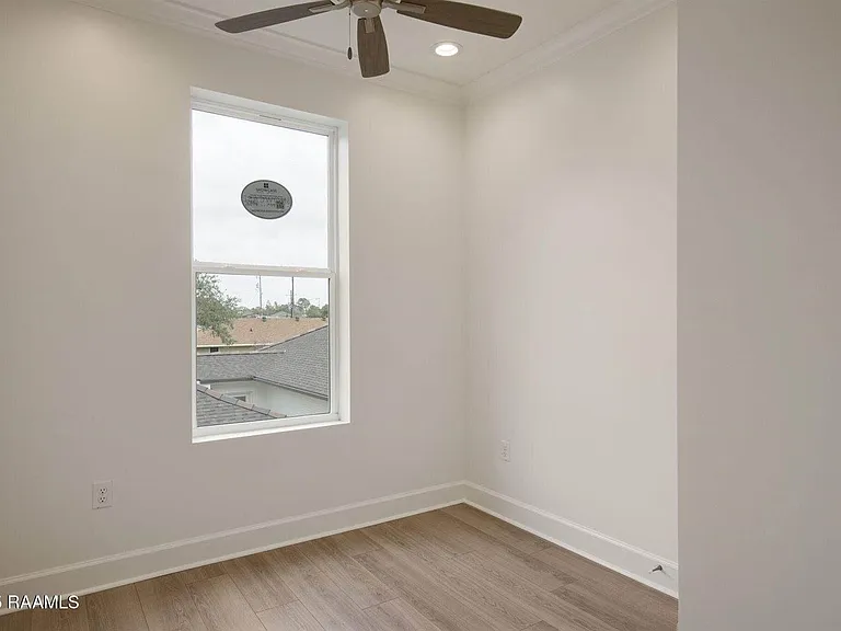 1510 Kaliste Saloom Rd #304 — Photo 16