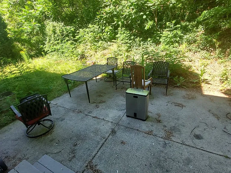 339 Poplar St — Photo 26